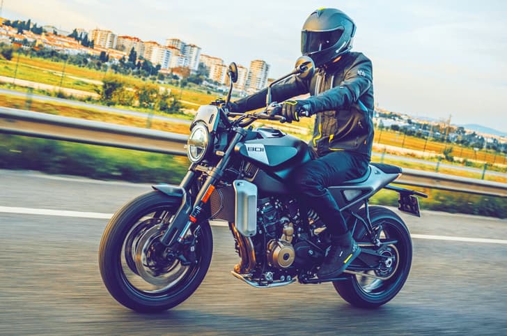 Husqvarna Svartpilen 801 revealed, uses KTM 790 Duke engine