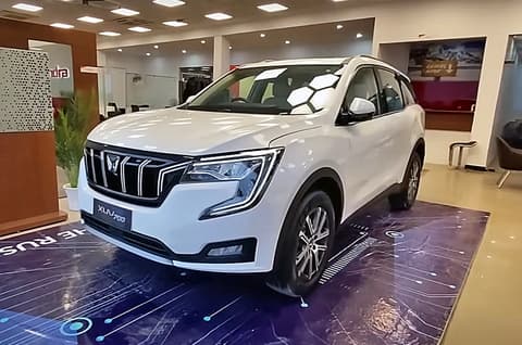 Mahindra XUV700 gets up to Rs 1.50 lakh discount on MY2023 stocks