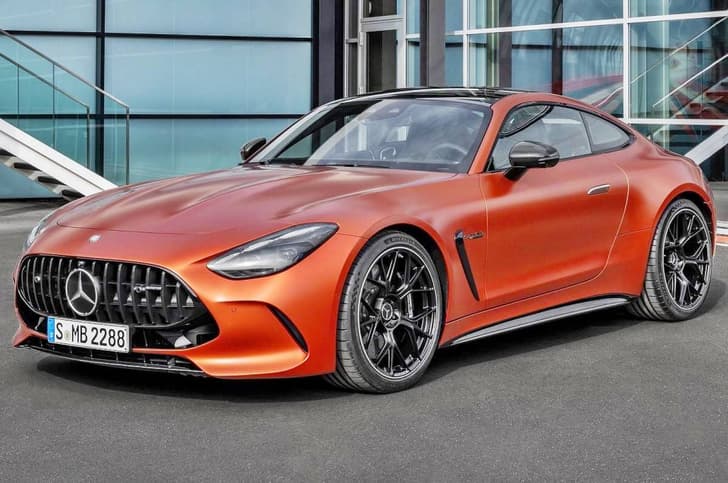 Mercedes AMG GT 63 S E Performance front quarter 