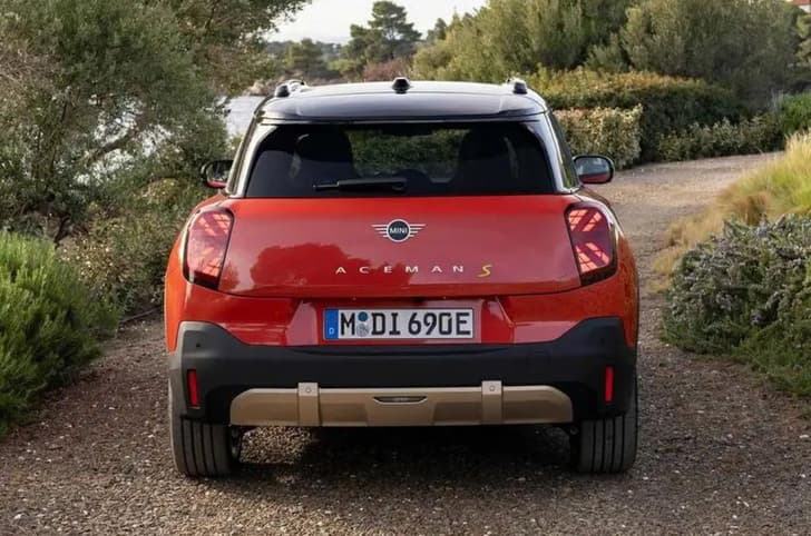 Mini Aceman EV rear quarter 