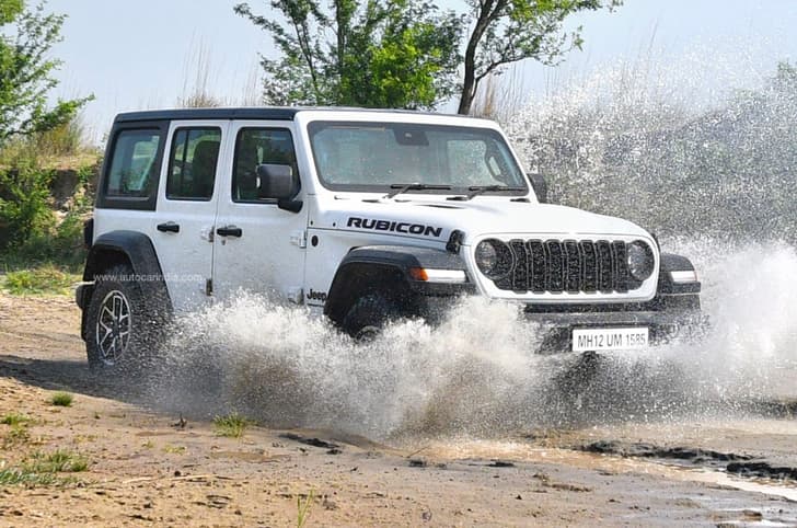 Jeep Wrangler off-road 