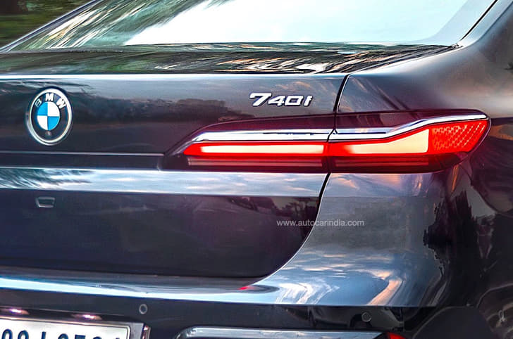 BMW 7 Series badge