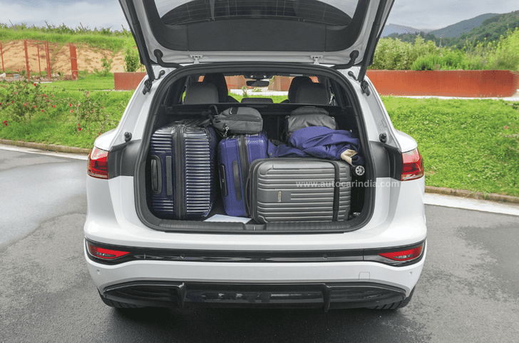 Audi Q6 e tront boot Audi Q6 e tront boot