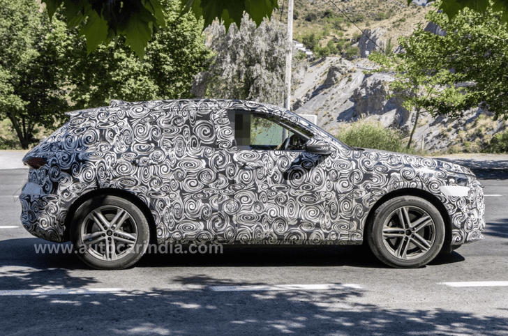 Third-gen Audi Q5 side spied Third-gen Audi Q5 side spied