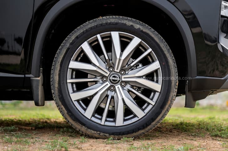 Nissan X-Trail alloy wheel Nissan X-Trail alloy wheel