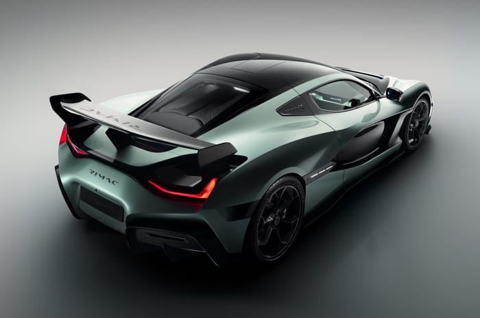 Rimac Nevera R wing spoler and lights