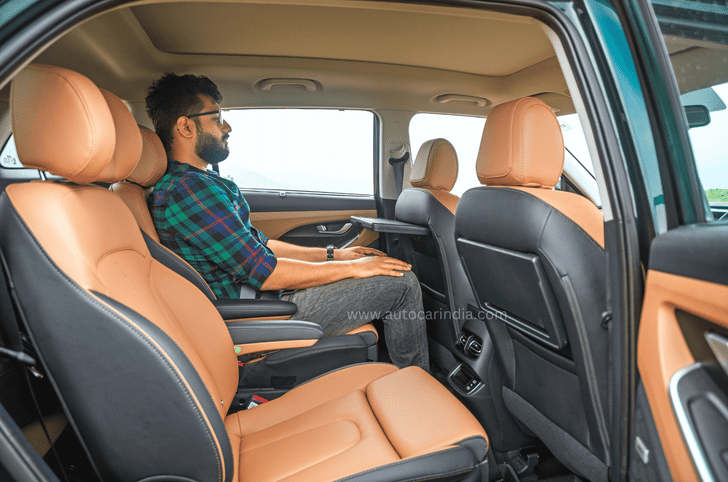 Hyundai Alcazar facelift rear seats Hyundai Alcazar facelift rear seats