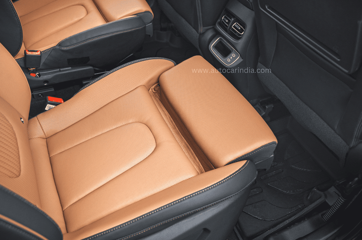 Hyundai Alcazar facelift rear seats thigh support extend Hyundai Alcazar facelift rear seats thigh support extend