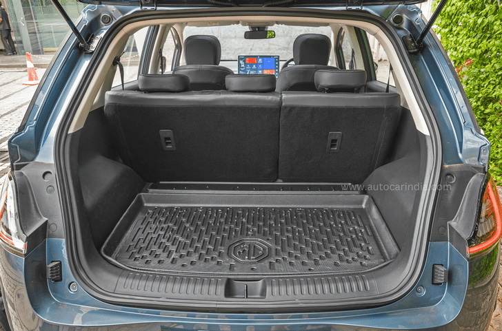 MG Windsor boot space