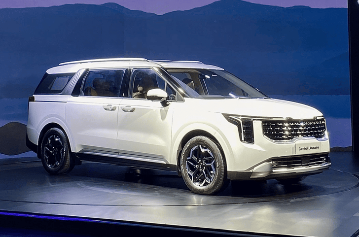 New Kia Carnival launched at Rs 63.90 lakh