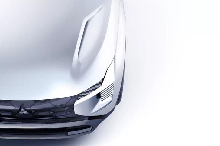 Mitsubishi 7 seat SUV concept