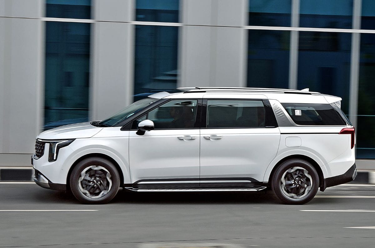 Kia India announces Carnival hybrid specifications