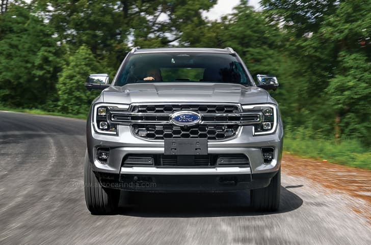 Ford Everest drive to Mount Everest front action