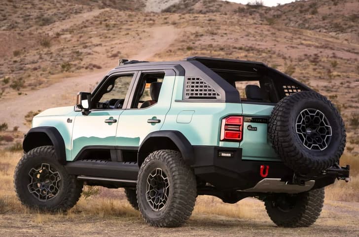 Toyota Land Cruiser Rox rear Toyota Land Cruiser Rox rear