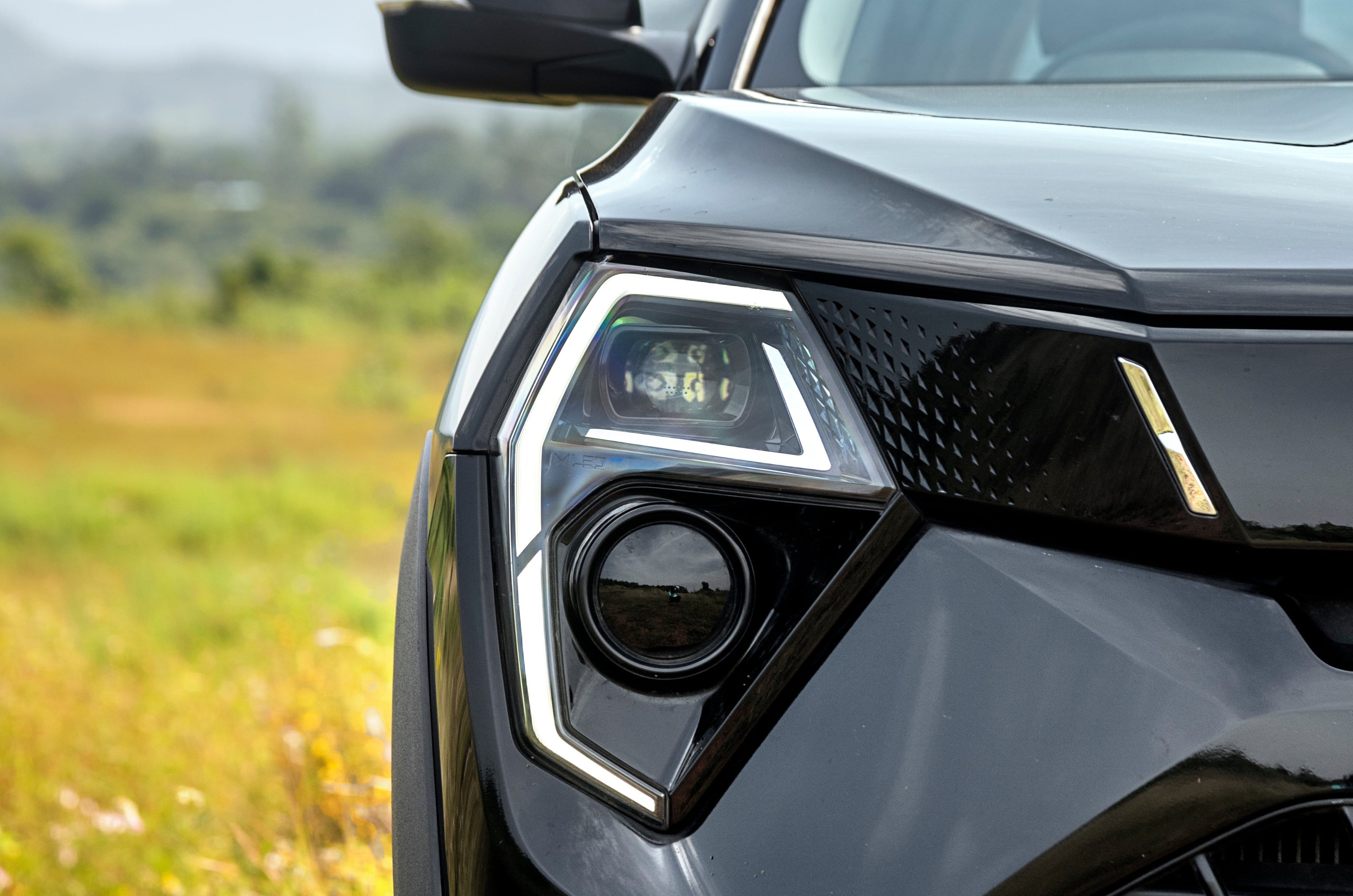 Mahindra XUV 3XO AX5, review, features, price, interior