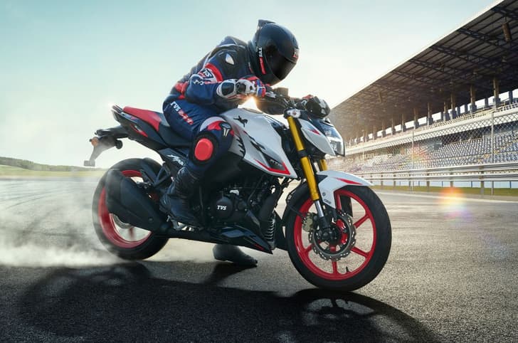 TVS Apache RTR 160 4V USD fork variant launched at Rs 1.40 lakh
