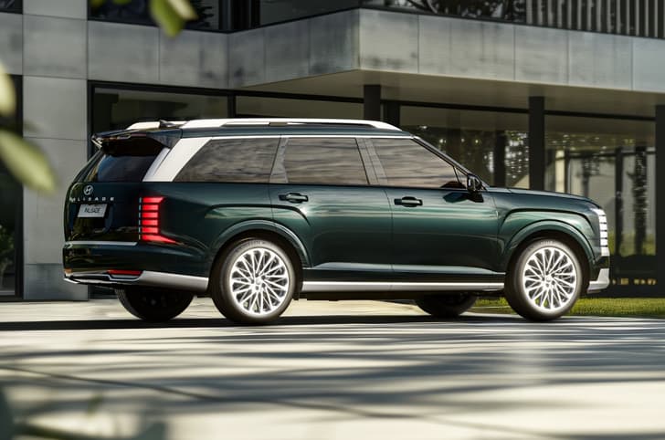 Hyundai Palisade rear three-fourth static Hyundai Palisade rear three-fourth