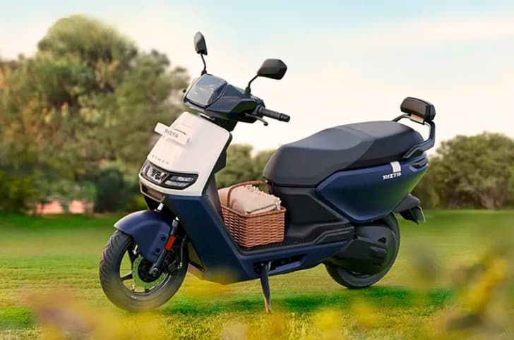 Ather Rizta front three-quarter static Ather Rizta price hike, range, features