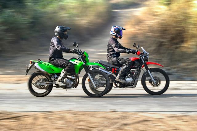 Kawasaki KLX230 vs Hero Xpulse 200 4V performance compared