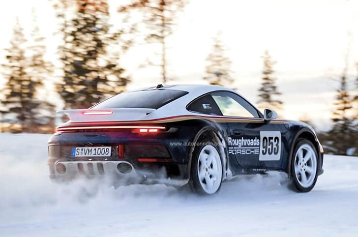Porsche 911 Dakar rear drift snow Porsche 911 Dakar rear drift snow