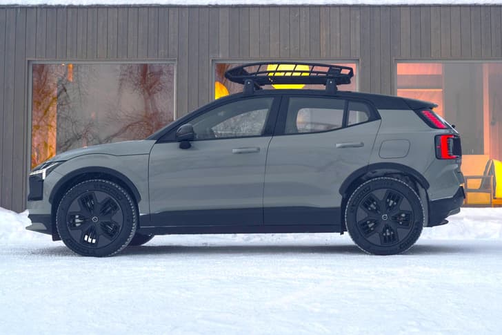 volvo ex30 cross country volvo ex30 cross country side profile