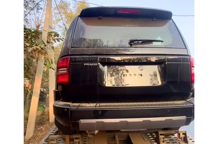 Toyota Land Cruiser Prado rear Toyota Land Cruiser Prado rear