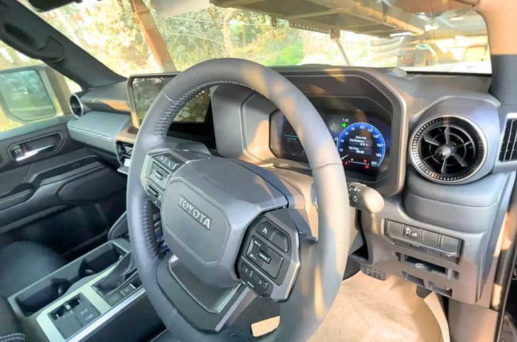 Toyota Land Cruiser Prado interior Toyota Land Cruiser Prado interior