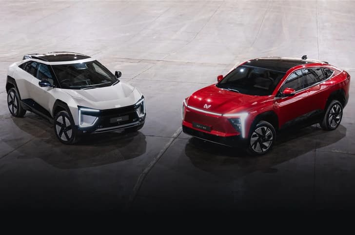 Mahindra BE 6 and XEV 9e front static Mahindra BE 6 and XEV 9e front static studio