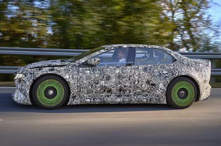 bmw vision driving experience concept side tracking