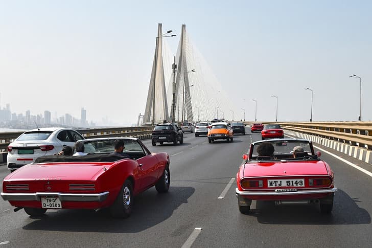 modern classic rally 2025 modern classic rally 2025 tracking shot bandra worli sea link