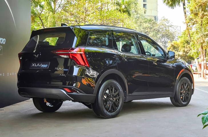 Mahindra XUV700 Ebony Edition rear static