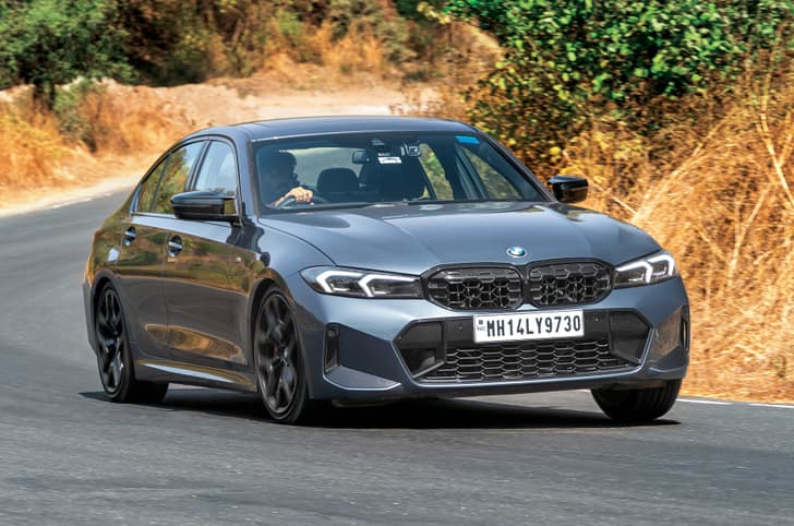 2025 BMW M340i front quarter 2025 BMW M340i front quarter