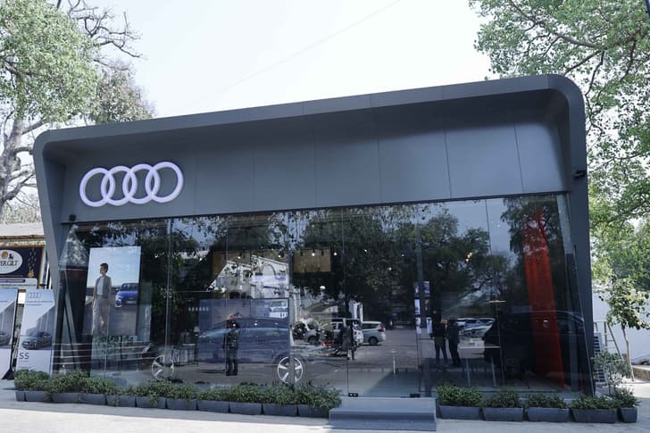 audi kanpur pop-up store