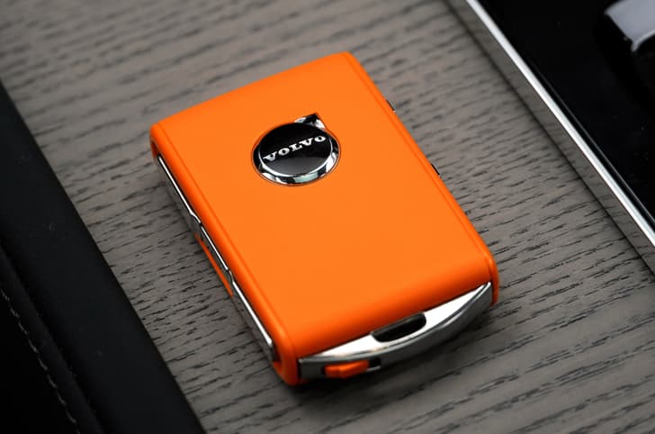 2025 volvo xc90 facelift key