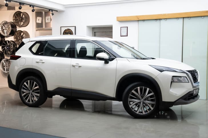 Nissan X-Trail Big Boy Toyz white front three fourth Nissan X-Trail Big Boy Toyz white front three fourth