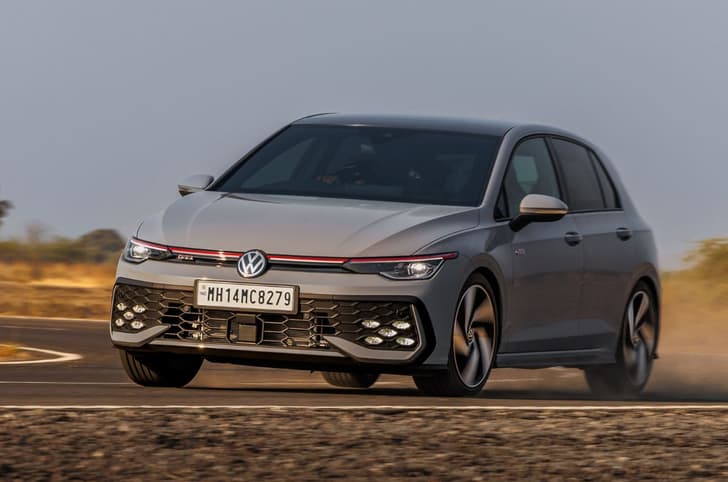 Volkswagen Golf GTi bookings 