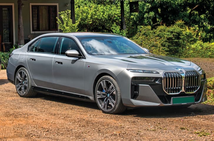 BMW i7's ex showroom price now includes registration and GST