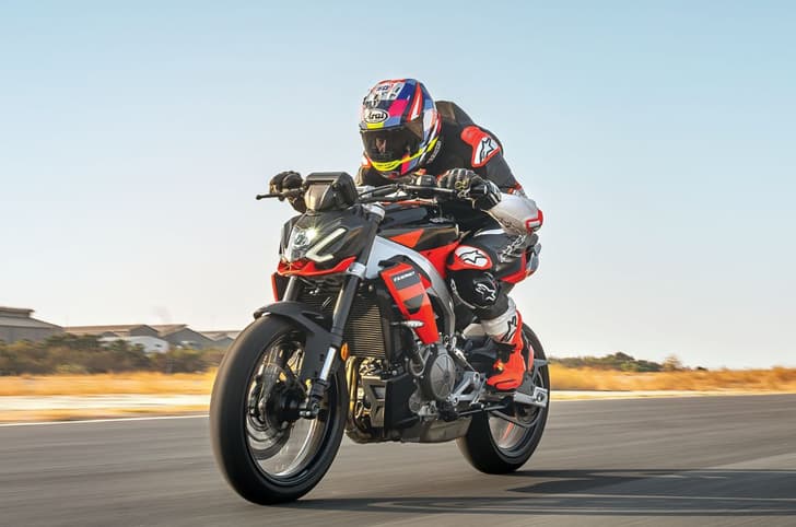 Aprilia Tuono 457 track review: Raising the bar