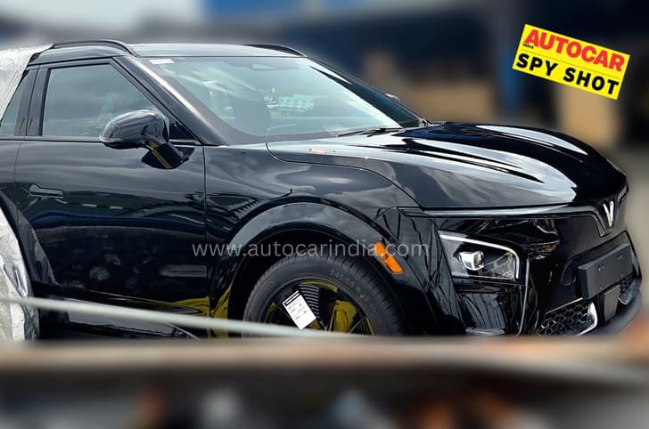 VinFast VF7 spied in India before festive season launch