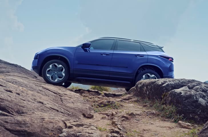 Tata Harrier EV offroad 