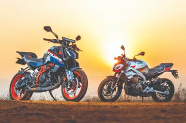 KTM 390 Duke vs Aprilia Tuono 457 comparison review