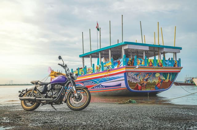 Royal Enfield Goan Classic 350: Grace over pace