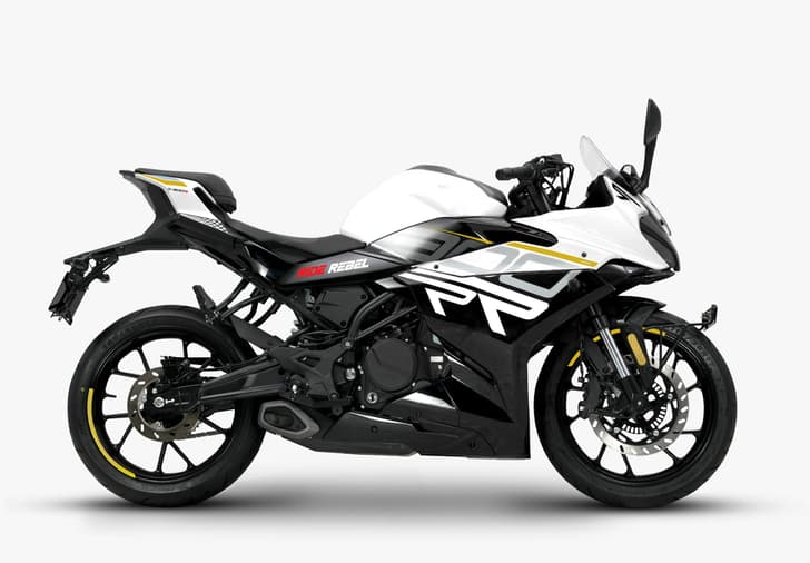 Keeway RR 300 launched at Rs 1.99 lakh