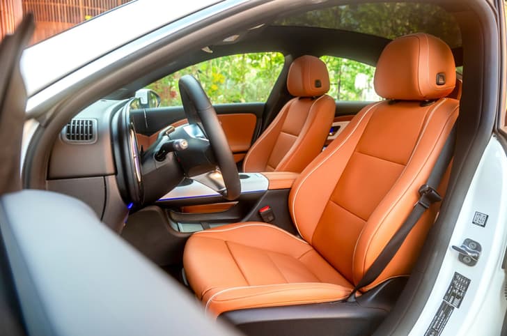 Mercedes-Benz CLA front seats 