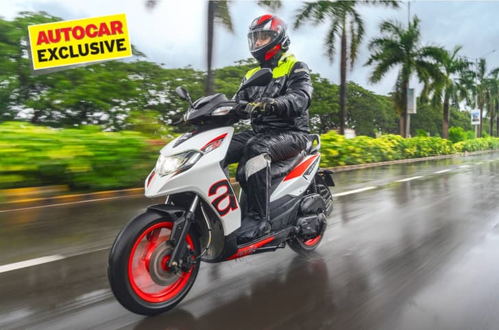 Aprilia SR 175 front left riding shot