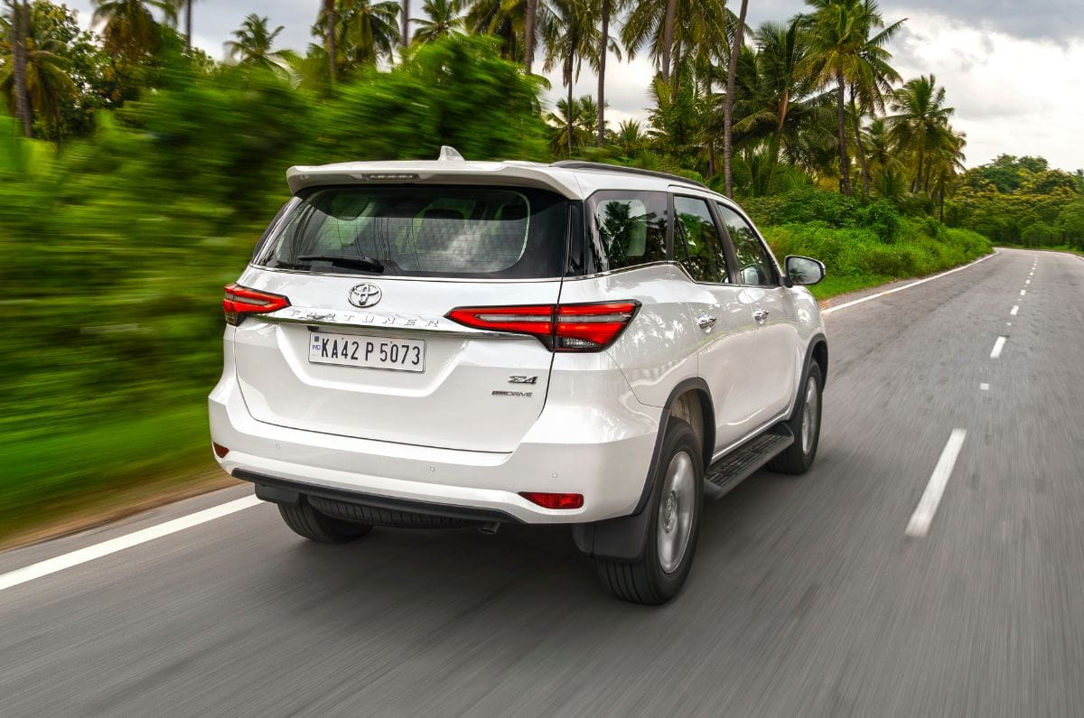 2 reasons to buy the Toyota Fortuner, 2 reasons not to