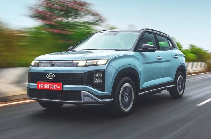 Hyundai-Creta-Electric-front-action