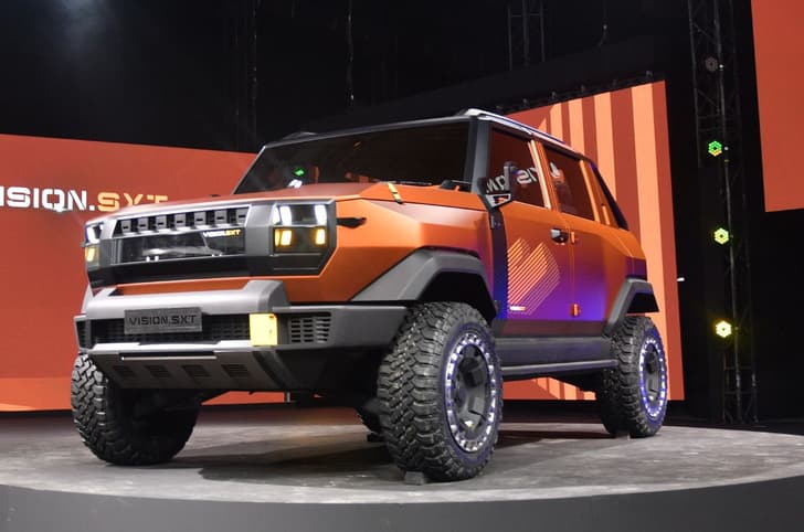 Mahindra Vision SXT Mahindra Vision SXT