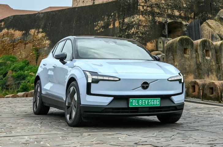 2025 volvo ex30 things to know before launch september 2025 volvo ex30 on road