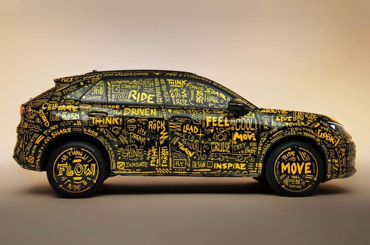 Second-gen Volkswagen T-Roc teased Second-gen Volkswagen T-Roc teased